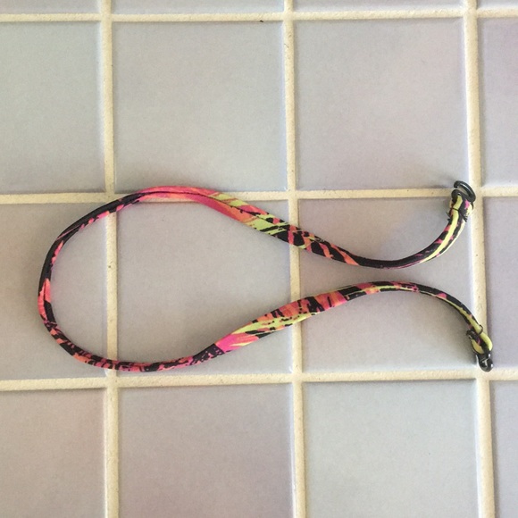 Bikini top! - Picture 3 of 4